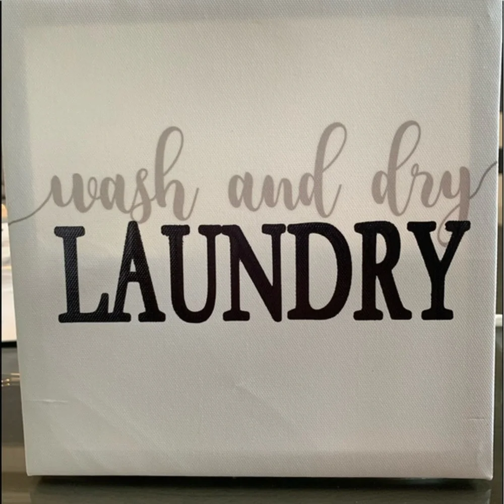 LAUNDRY ROOM canvas